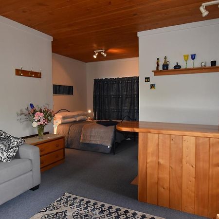 Bed and Breakfast Olivista Masterton Zewnętrze zdjęcie