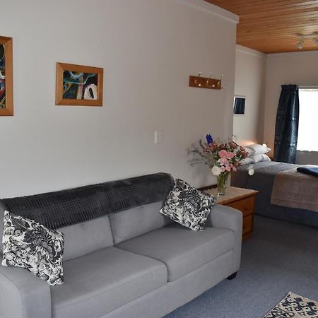 Bed and Breakfast Olivista Masterton Zewnętrze zdjęcie